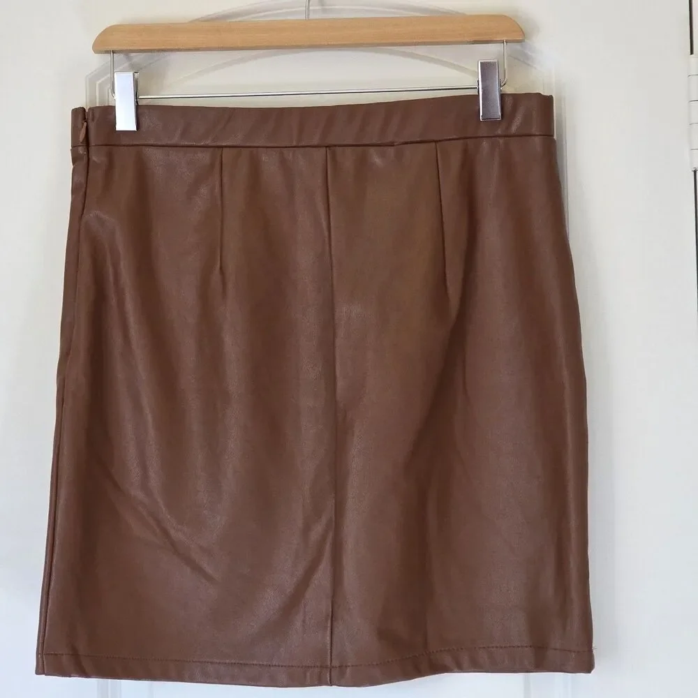 Y2K Haute Monde Brown Faux Leather Mini Skirt Lace Up Front Women Size L  NWT